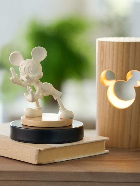 Mickey Mouse Icon Wood Desk Lamp – Mickey Mouse Home Collection