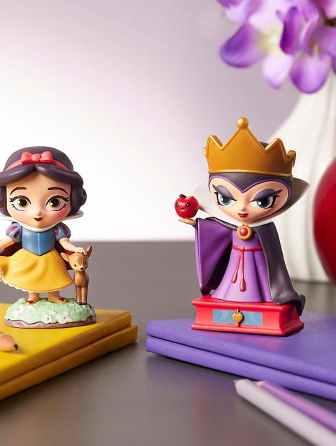 Snow White and Evil Queen Vinyl Figurine Set by Stacey Aoyama – Disney Designer Showcase – Snow White and the Seven Dwarfs – D23: The Ultimate Disney Fan Event