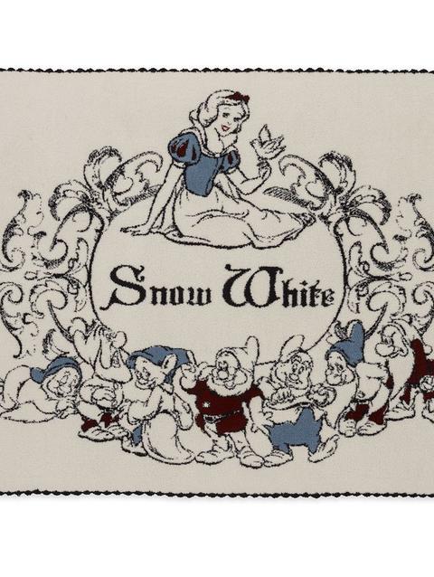 Snow White CozyChic® Blanket by Barefoot Dreams – Snow White and the Seven Dwarfs